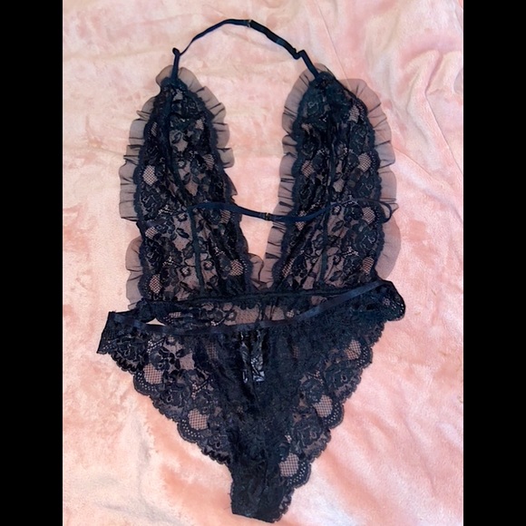 Adore Me Black Deep V Cut Lace Bodysuit - Picture 3 of 3